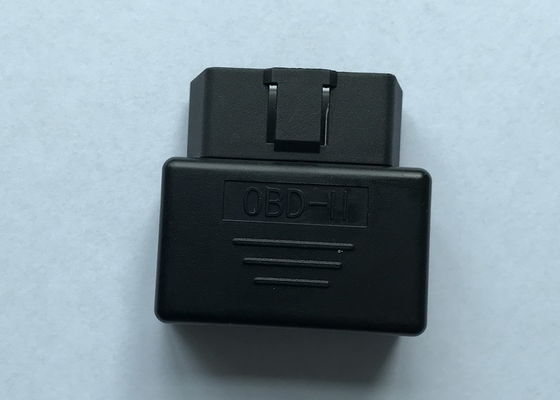 Recinto de OBD2 OBDII con el recorte del conector macho OBD2 y del conector de DC